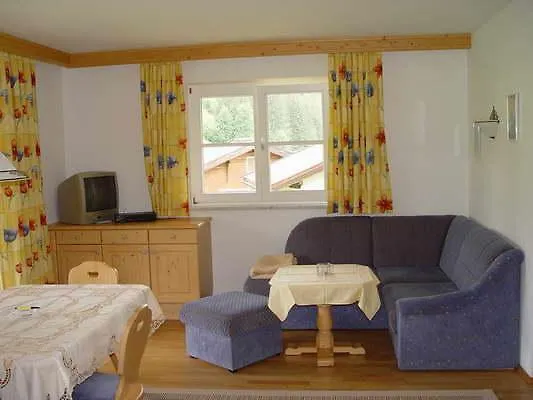 Lisa Schweiger Apartment *